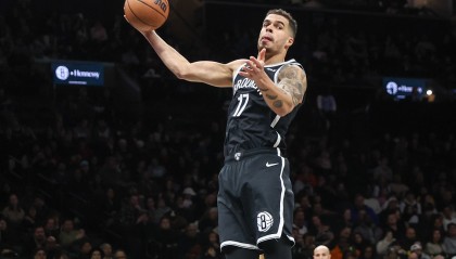 得分很给力！小迈克尔·波特17中9砍全队最高26分 打进关键反超球